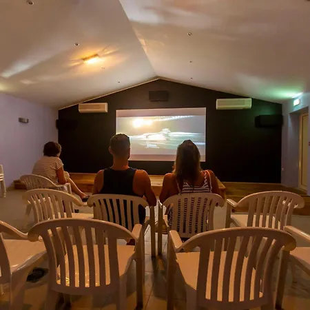 Camping Le Grau-Du-Roi لو غراو دو روا