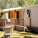 Camping Le Grau-Du-Roi Rezort *